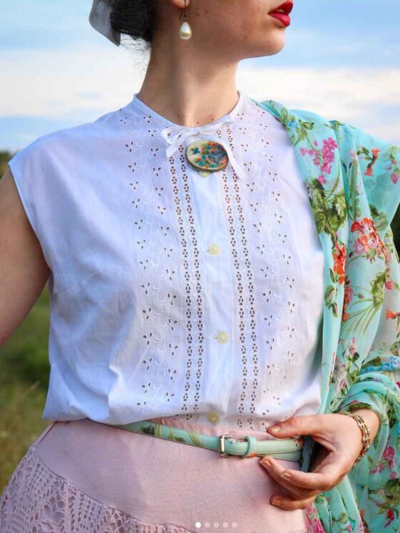 10+ Unexpected Colors & Mixes for Cottagecore Spring Outfits