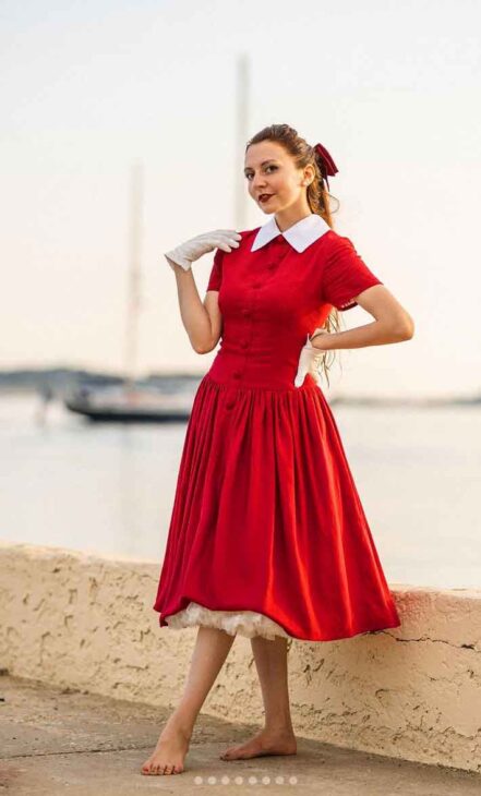 red aesthetic dress dark academia vintage style outfit for summer