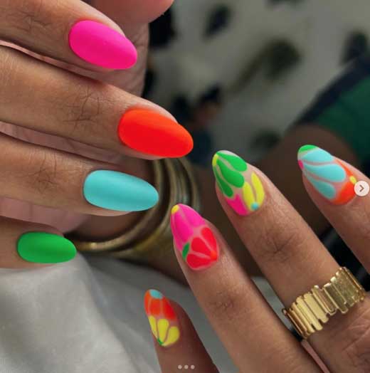 30+ Trendy Neon Nails for Summer