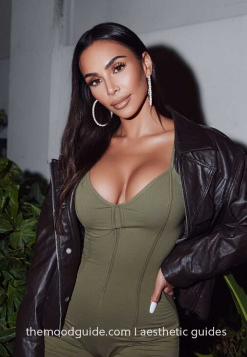straight latina baddie hairstyle mid split on black hair
