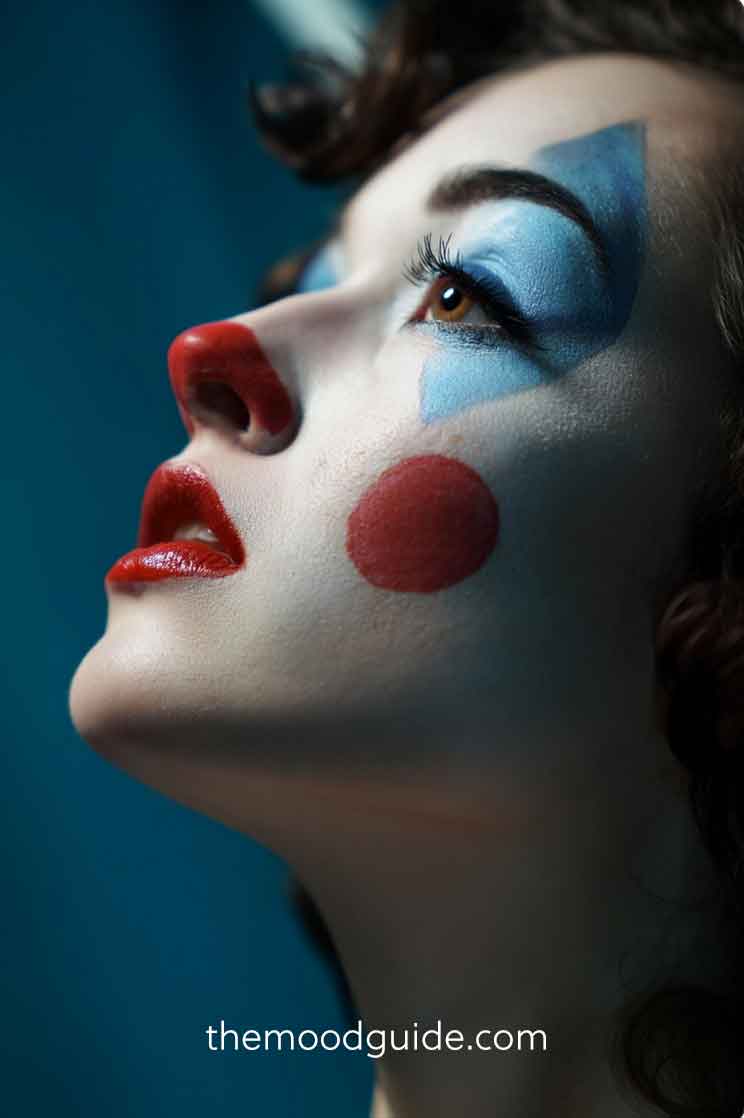retro simple halloween red and blue clown makeup