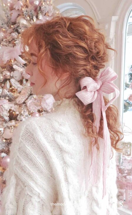 vintage coquette christmas hair for curly hair