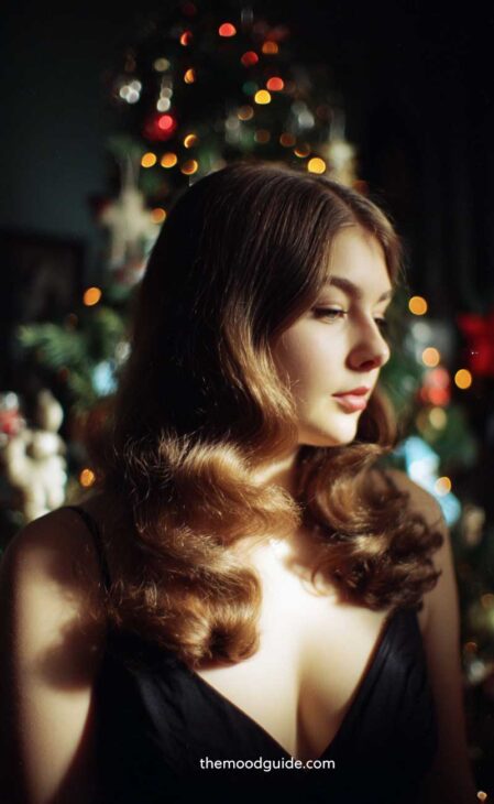 old Hollywood wavy christmas hairstyle