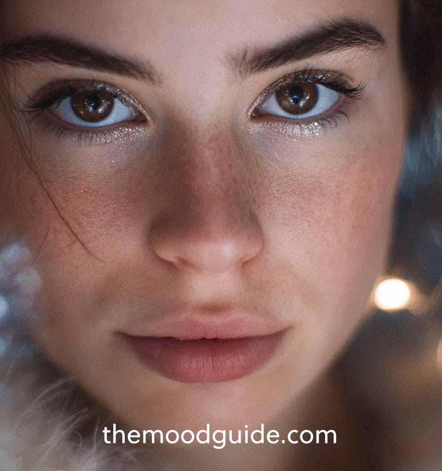 simple glittery aesthetic makeup idea