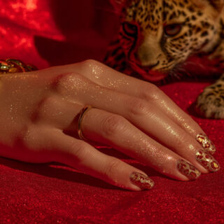 Book Aesthetic Wallpapers to Get that Cozy Bookworm Feels Every Time you Look at Your Phone