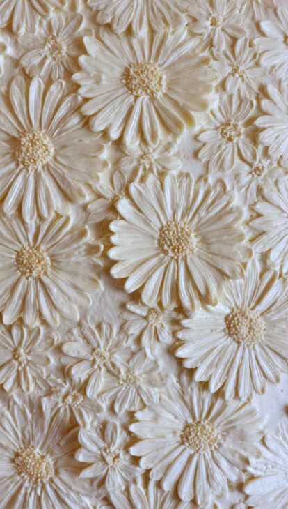 beige simple minimal daisy phone wallpaper