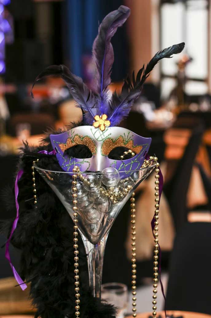 How to Dress Up for Mardi Gras and Make Every Moment Unforgettable
